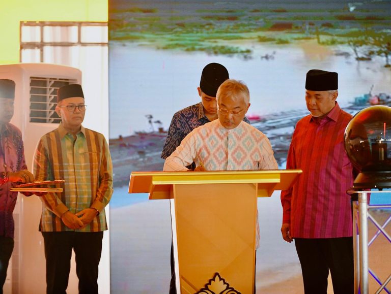 JAMBATAN AL-SULTAN ABDULLAH TINGKATKAN EKONOMI PENDUDUK BERA