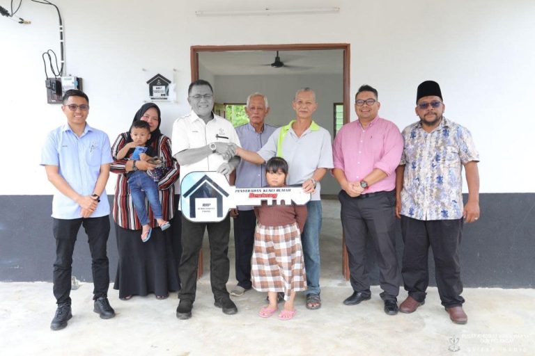 “ALLAHYARHAM DATO’ SRI JOHARI PESAN SURUH JAGA RUMAH RRP INI ELOK-ELOK”