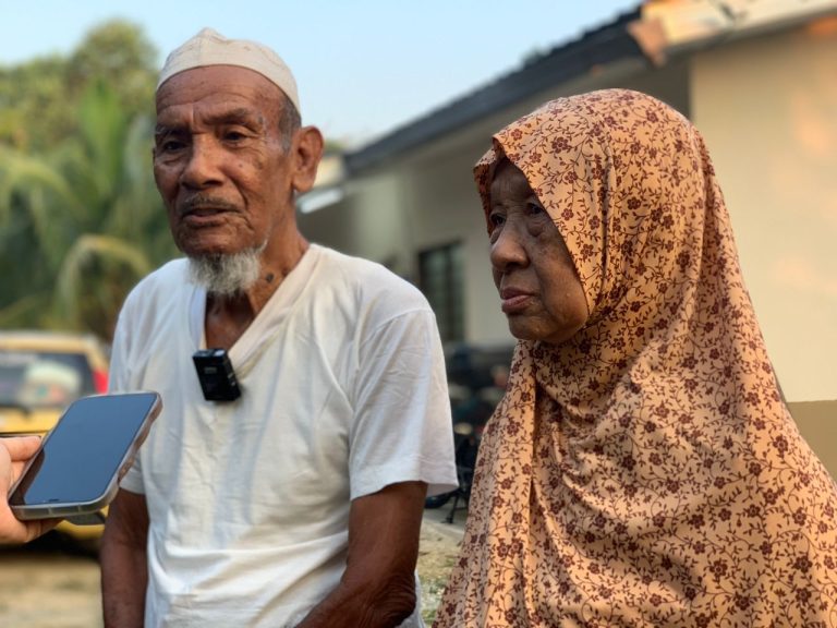 “KALAU TAK ADA DIA, TAK SIAP RUMAH NI”