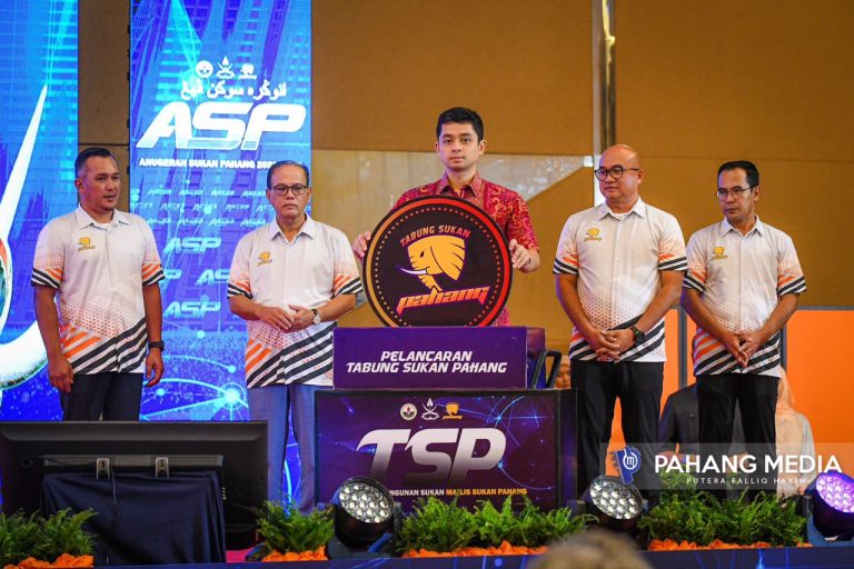 KDYMM PEMANGKU RAJA PAHANG LANCAR TABUNG SUKAN PAHANG