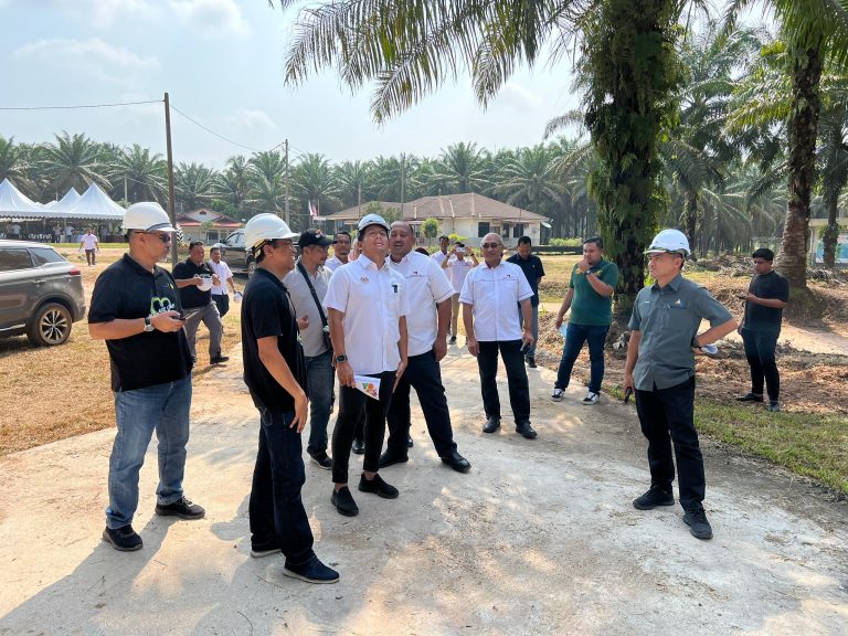 LAPAN MENARA TELEKOMUNIKASI BAHARU TELAH BEROPERASI DI PARLIMEN PAYA BESAR