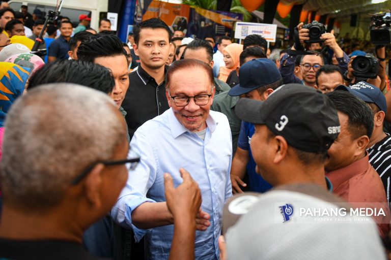 PENGURUSAN FELDA DI PAHANG PATUT DIJADIKAN CONTOH – PM