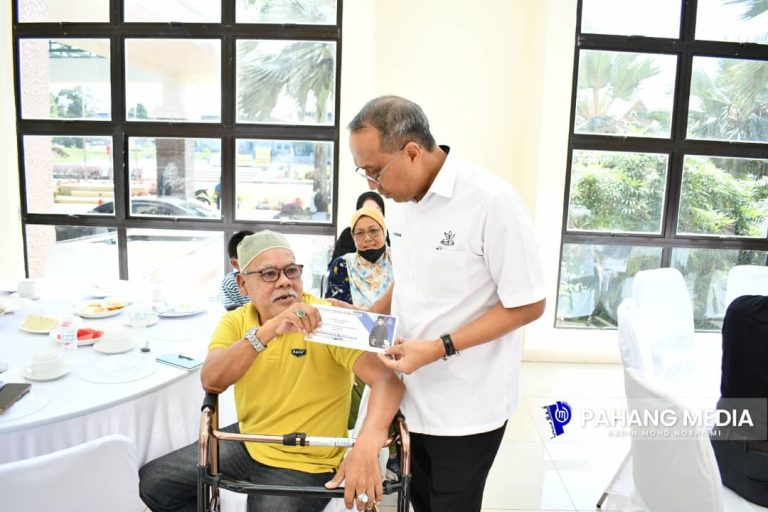 PRESTASI, TADBIR URUS BAIK KERAJAAN PAHANG DILIHAT MELALUI SUMBANGAN KEPADA RAKYAT
