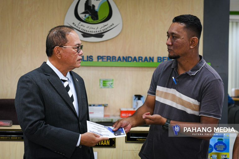 SYUKUR KERAJAAN NEGERI PAHANG BANYAK MEMBANTU KAMI -PENERIMA SUMBANGAN