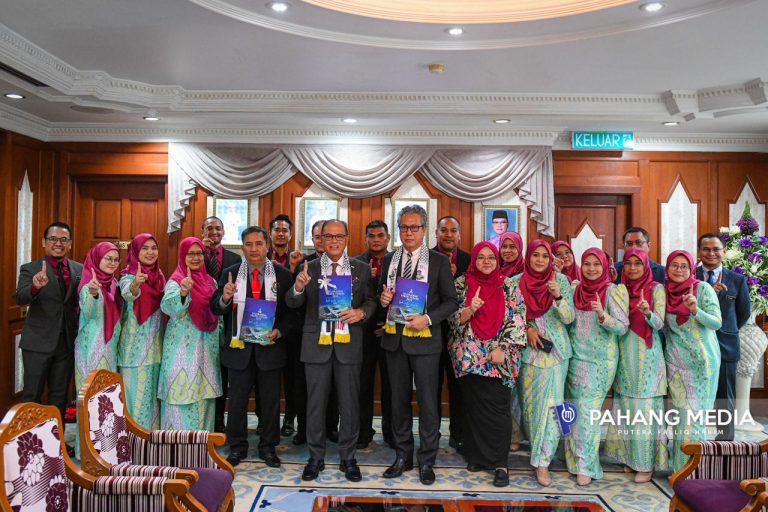 BELANJAWAN PAHANG 2024 : PENJAWAT AWAM PAHANG TERIMA BONUS SATU BULAN SETENGAH