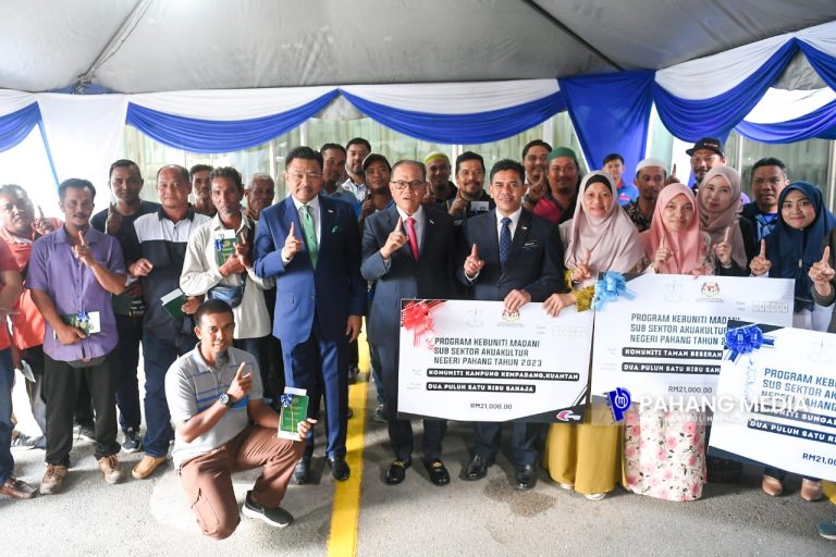 19 NELAYAN TERIMA LESEN SAMPAN KHAS