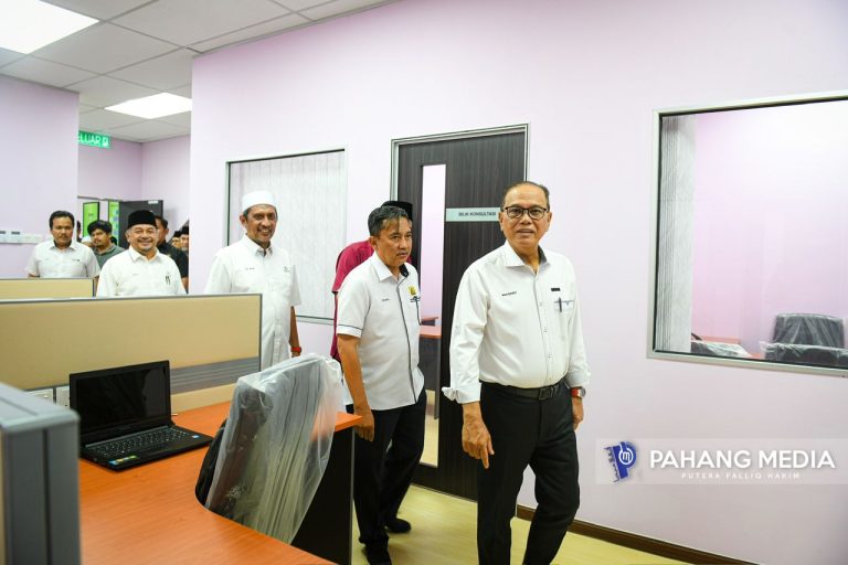 PEJABAT AGAMA ISLAM DAERAH KUANTAN BARAT MUDAHKAN URUSAN RAKYAT