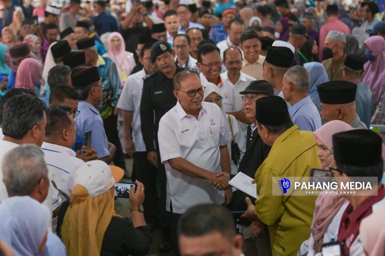 PENERIMA SURATAN HAK MILIK TANAH ZAHIR RASA SYUKUR