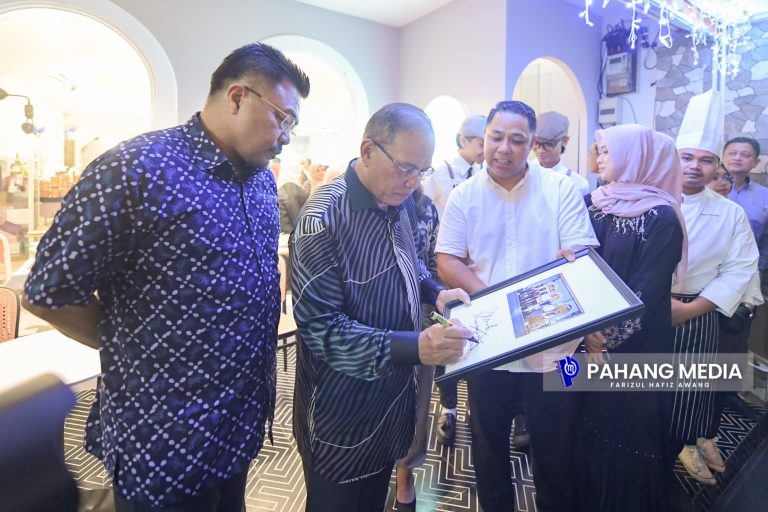 PAHANG PASTIKAN PELANCONGAN NEGERI INI LEBIH BAIK