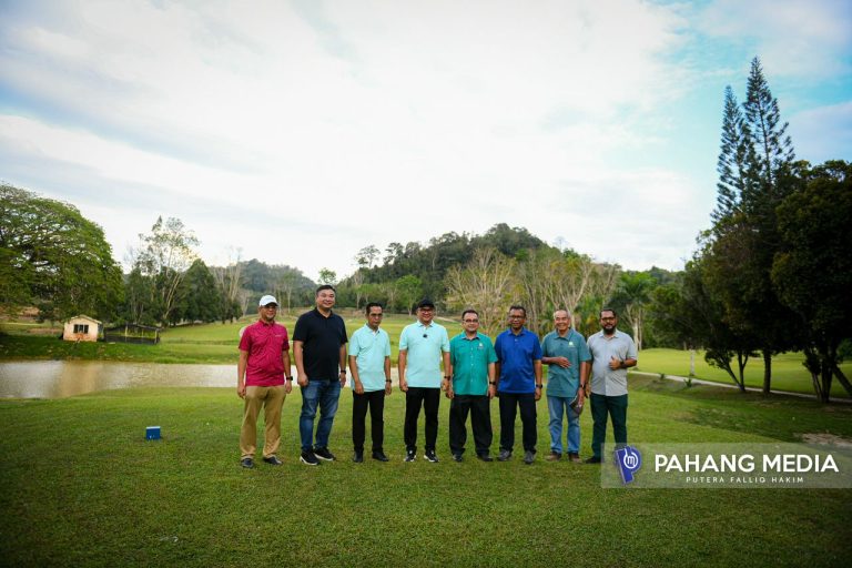 KERAJAAN TUBUH AKADEMI GOLF PAHANG BARAT DI RAUB