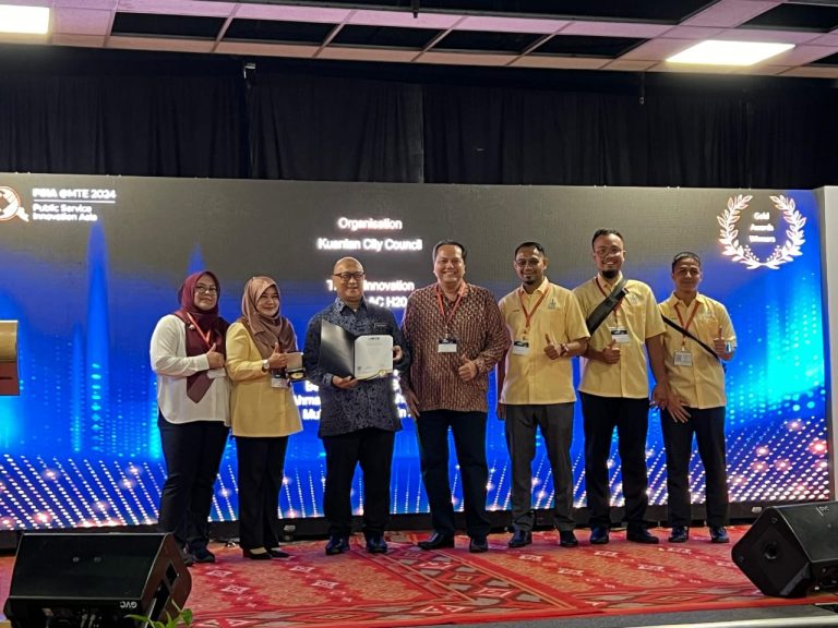 MBK TERIMA ANUGERAH KHAS ANTARABANGSA DI PSIA 2024