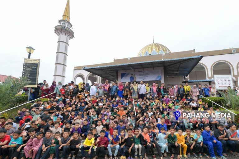 PROGRAM BERKHATAN ANAK PAHANG TURUT DISERTAI BUKAN ISLAM
