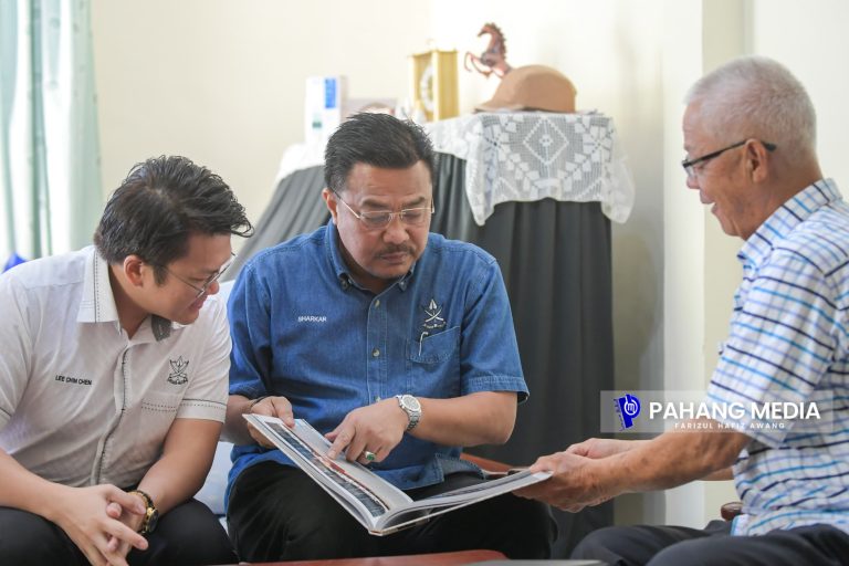 ZIARAH KASIH MERIAHKAN TAHUN BARU CINA BERSAMA BEKAS ADUN