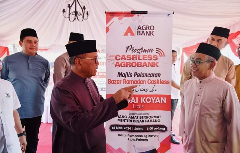 BAZAR RAMADAN SUNGAI KOYAN BAZAR PERTAMA GUNA TRANSAKSI TANPA TUNAI