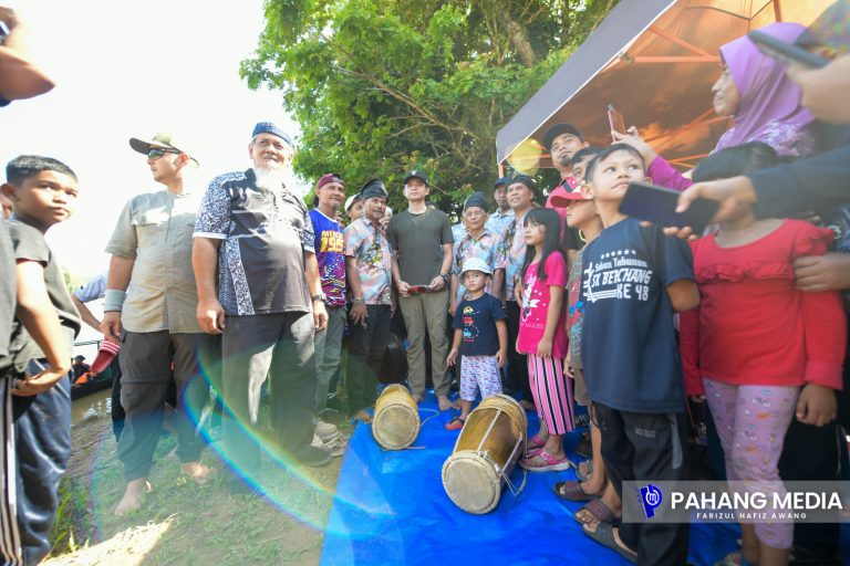 KDYTM TENGKU MAHKOTA PAHANG BERJIWA RAKYAT