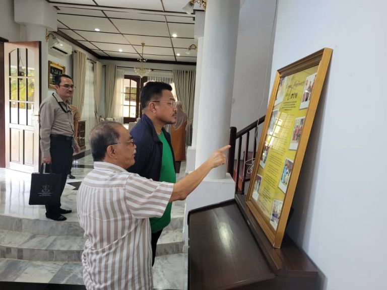 ZIARAH KASIH JALIN UKHWAH LANGKAU PERKAUMAN, POLITIK