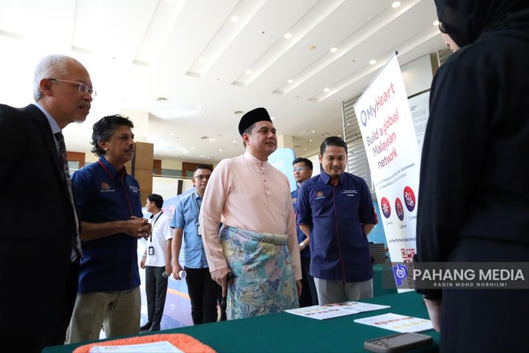 KOLABORASI INDUSTRI-AKADEMIA (IAC) PAHANG BANTU TINGKAT TENAGA KERJA