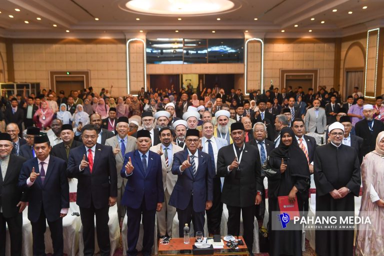 KERAJAAN NEGERI KOMITED MEMBANGUNKAN PENDIDIKAN ISLAM DI PAHANG