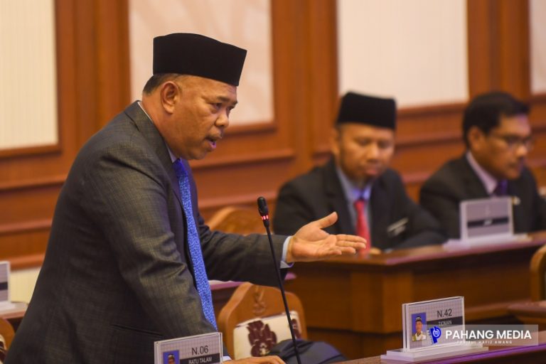 SIDANG DUN : TIADA RAKYAT DI PAHANG TIDAK MENERIMA MANFAAT BANTUAN DARI KERAJAAN NEGERI