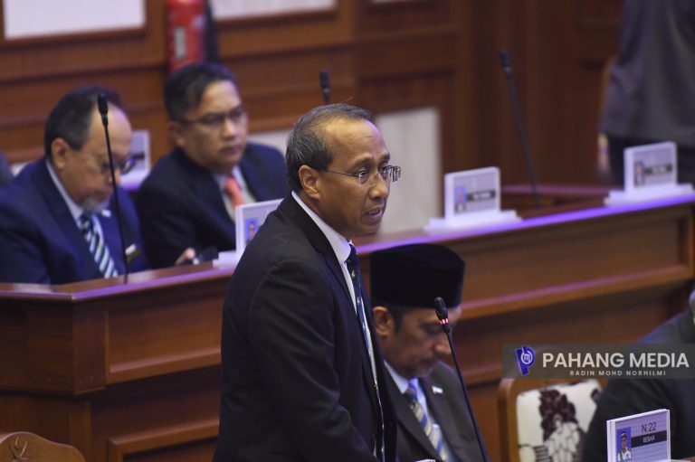 SIDANG DUN : KERAJAAN PAHANG PRIHATIN KEPERLUAN RUMAH RAKYAT B40