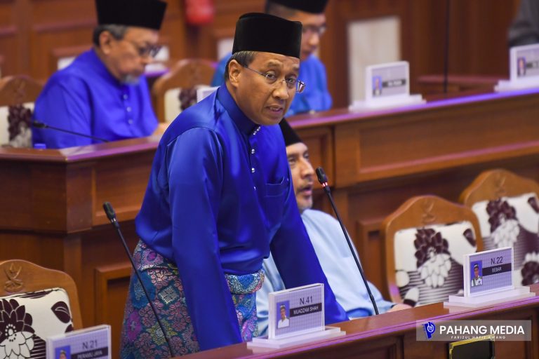 SIDANG DUN : PAHANG DUDUKI TEMPAT KETIGA PENANAMAN POKOK TERBANYAK