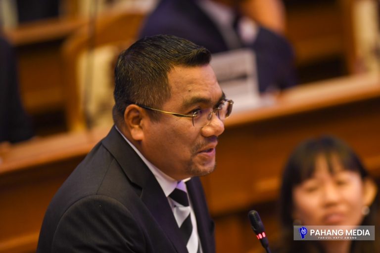 SIDANG DUN : 41,522 USAHAWAN PAHANG TERIMA PEMBIAYAAN RM727.3 JUTA DARI TEKUN, AIM