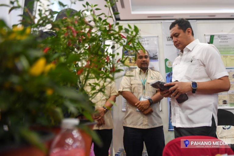 PERSIDANGAN SAINS TANAH ANTARABANGSA 2024 BUKA JALAN UNTUK PERTANIAN LESTARI DI PAHANG