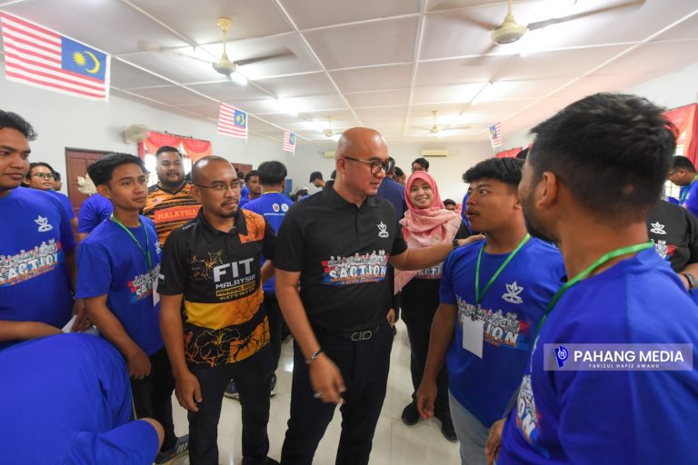 KERAJAAN GALAK ANAK MUDA SERTAI SUKARELAWAN