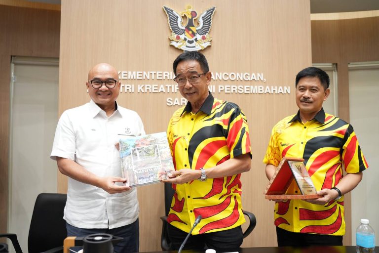 PAHANG, SARAWAK PERKUKUH JALINAN KERJASAMA BELIA DUA NEGERI