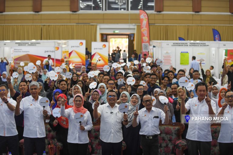 1,200 USAHAWAN PAHANG TERPILIH TERIMA I-PUSH FASA 3