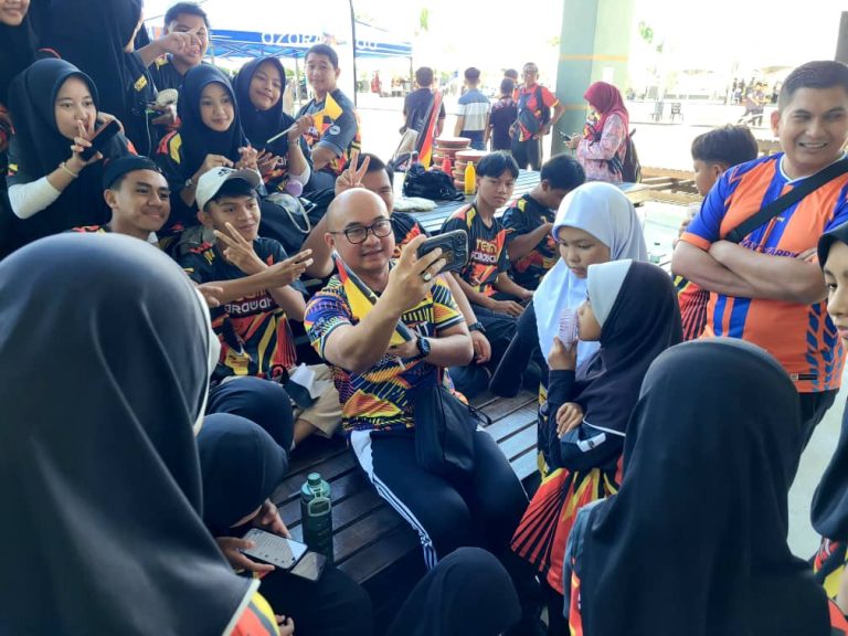 SUKMA SARAWAK : PAHANG TERIMA SAMBUTAN MERIAH DARI ‘COUSIN’ SARAWAK