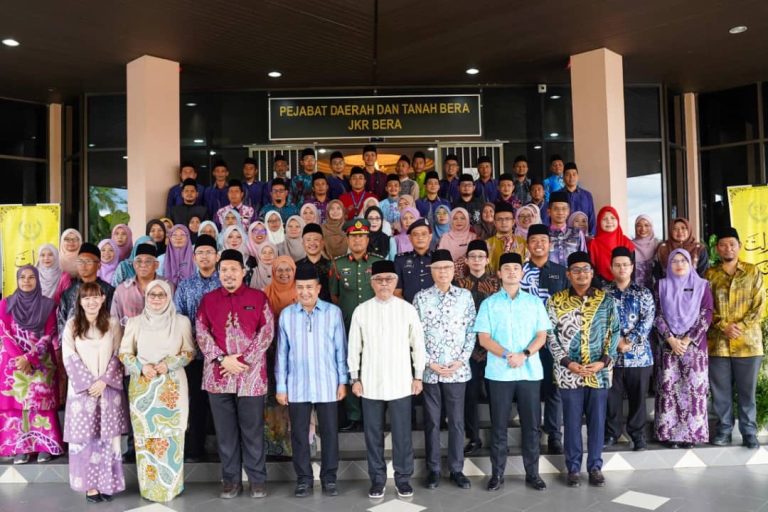 PERCEPAT PEWARTAAN TANAH INDUSTRI DI BERA