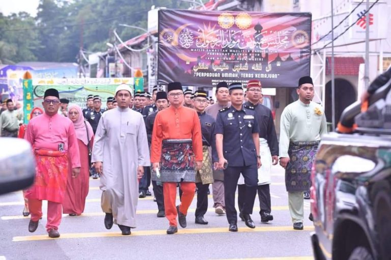 LEBIH 800 SERTAI SAMBUTAN MAULIDUR RASUL RAUB