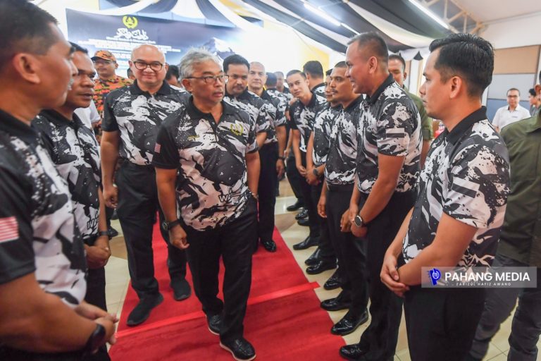 SULTAN PAHANG TITAH TUBUH KELAB MENDAKI DI NEGERI INI