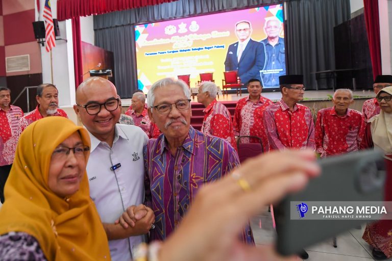 GOLONGAN PESARA BERSEMANGAT BANTU KERAJAAN