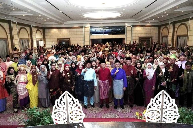 KARNIVAL TANAH PAHANG BERJAYA KUTIP HASIL HAMPIR RM250 JUTA TAHUN INI