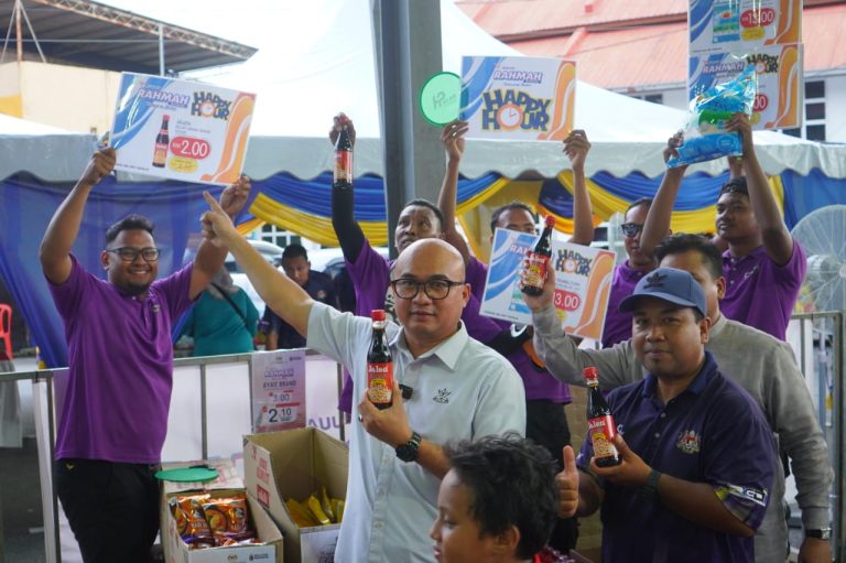 JUALAN RAHMAH MADANI DAPAT RINGAN BEBAN HAMPIR 100 MANGSA BANJIR RAUB
