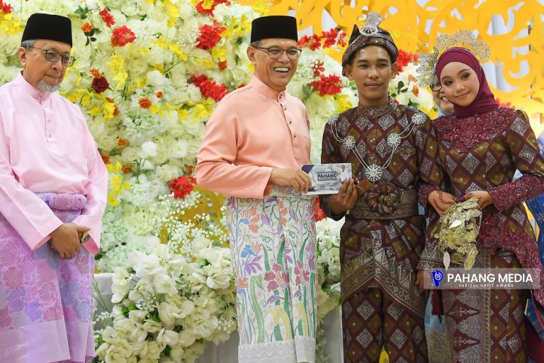 KERAJAAN PAHANG PERUNTUK RM300,000 REALISASI PERKAHWINAN BERAMAI-RAMAI DI EMPAT DAERAH