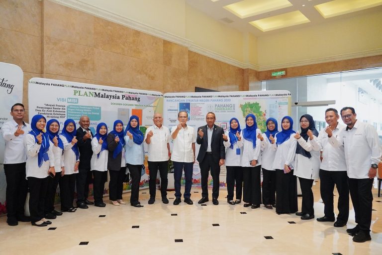 MAJLIS EXECUTIVE TALK BERUPAYA CAPAI PEMBANGUNAN SEIRING