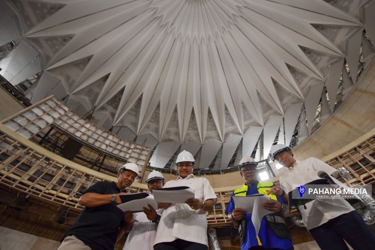 TENUN PAHANG DIRAJA KEUNIKAN BAKAL DITAMPIL DI DEWAN UNDANGAN NEGERI PAHANG