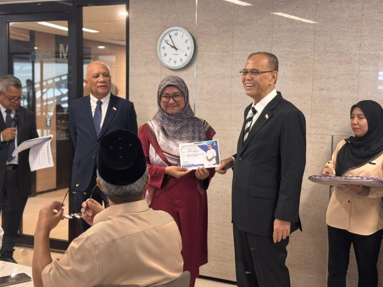 BANTUAN BERTERUSAN BUKTI KEWANGAN KERAJAAN NEGERI KUKUH, POLITIK STABIL – MB