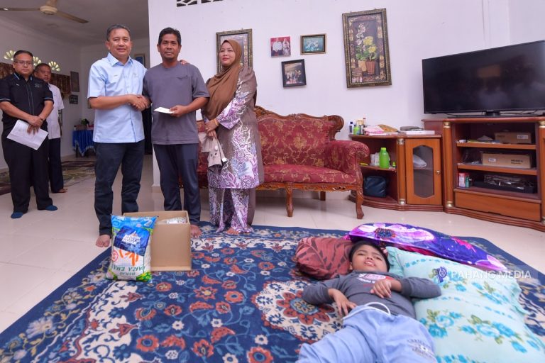 SENTUHAN RAKYAT MAKMUR BUKA MATA MASYARAKAT BANTUAN DISEDIAKAN KERAJAAN NEGERI