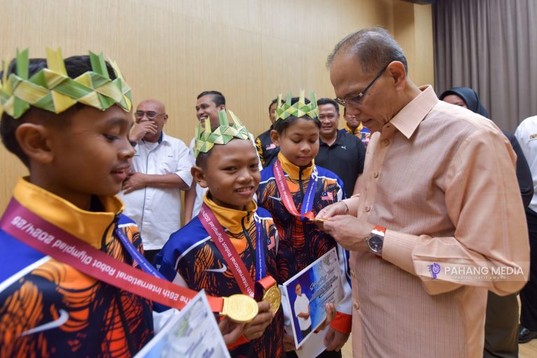 KERAJAAN NEGERI BERI SOKONGAN BERTERUSAN BUAT PELAJAR ORANG ASLI SK PERMATANG KELEDANG