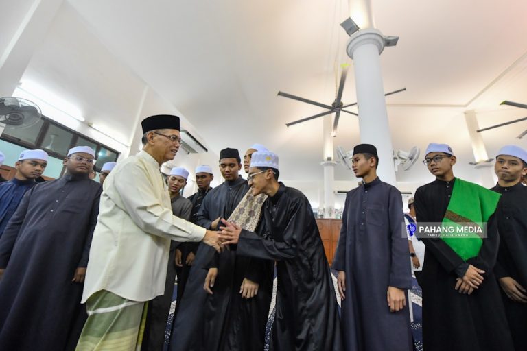 PROGRAM KEMBARA ILMU DAN QIAMULLAIL BERSAMA MENTERI BESAR AKAN DIJADIKAN ACARA TAHUNAN