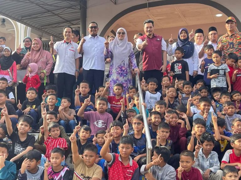 KERAJAAN NEGERI PAHANG PERUNTUK LEBIH RM200 SEORANG BAGI PESERTA BERKHATAN