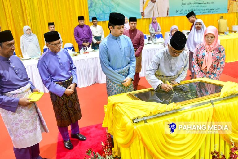 MASJID PADANG POLO DIMASYHURKAN KEPADA MASJID TENGKU AMPUAN BESAR FATIMAH