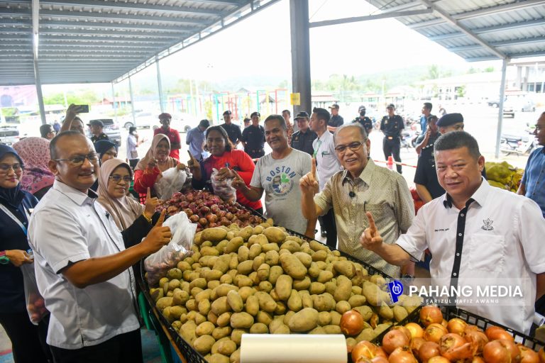 RAKYAT PAHANG DIMINTA MANFAAT JUALAN MAKMUR KLUSTER PERAYAAN HARI RAYA AIDILFITRI