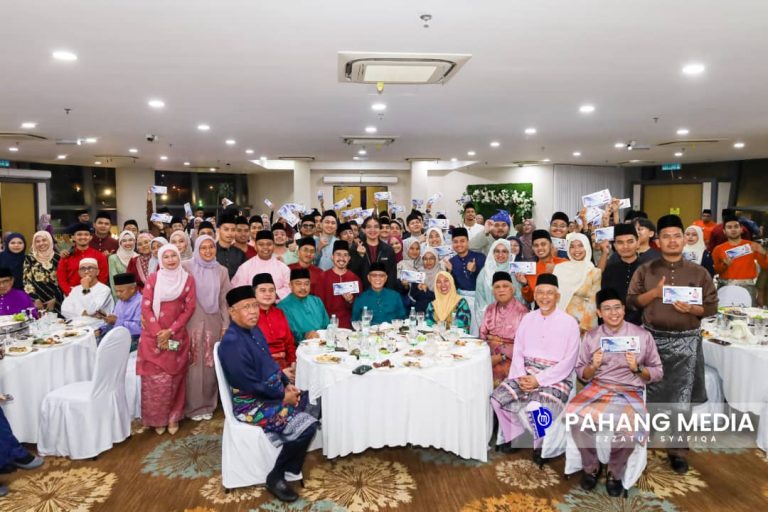 MAHASISWA PERLU MENILAI PERKARA BERDASARKAN PRESTASI, BUKAN PERSEPSI