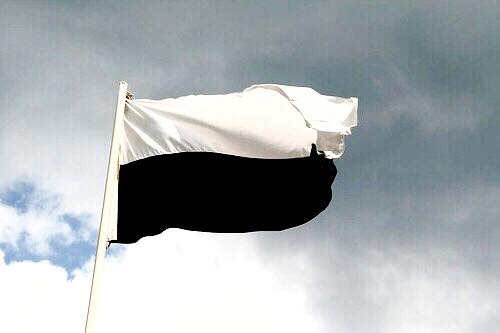 PEMERGIAN ALLAHYARHAM TUN ABDULLAH: BENDERA PAHANG DIKIBAR SEPARUH TIANG