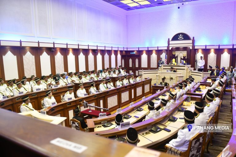 USAHA MENOKTAHKAN KEMISKINAN TEGAR IKHTIAR BANGUN POTENSI DIRI RAKYAT – KDPB SULTAN PAHANG